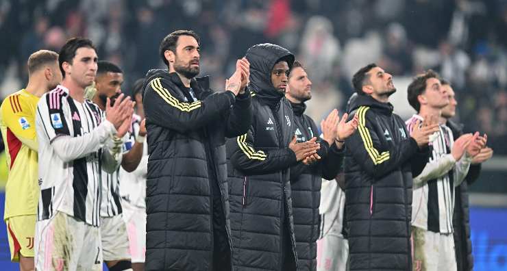 la squadra sotto la curva