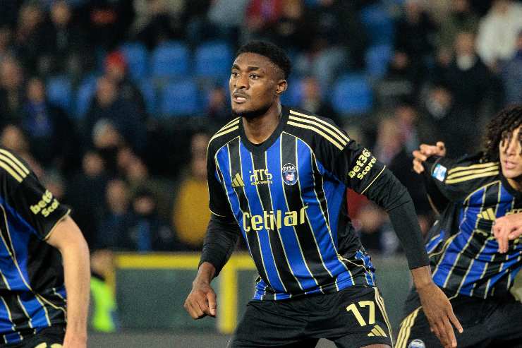 Rafiu Durosinmi con la maglia del Pisa