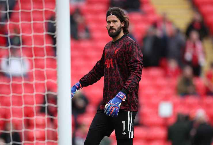 Alisson Becker tra i pali