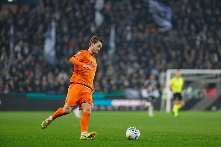 Daniele Rugani in azione con la Fiorentina