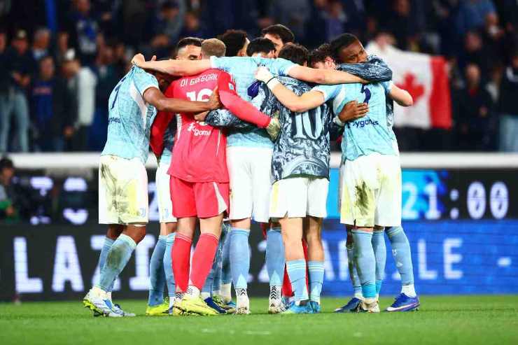 I calciatori della Juventus esultano