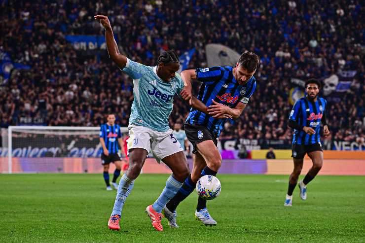 Jonathan David in azione contro l'Atalanta